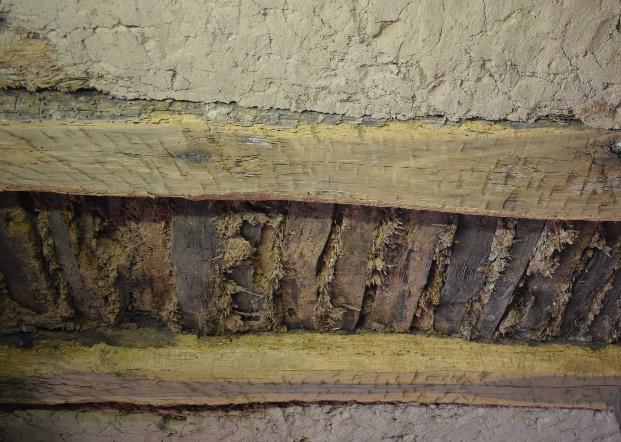 04-alter-lehmputz-an-der-decke-mf